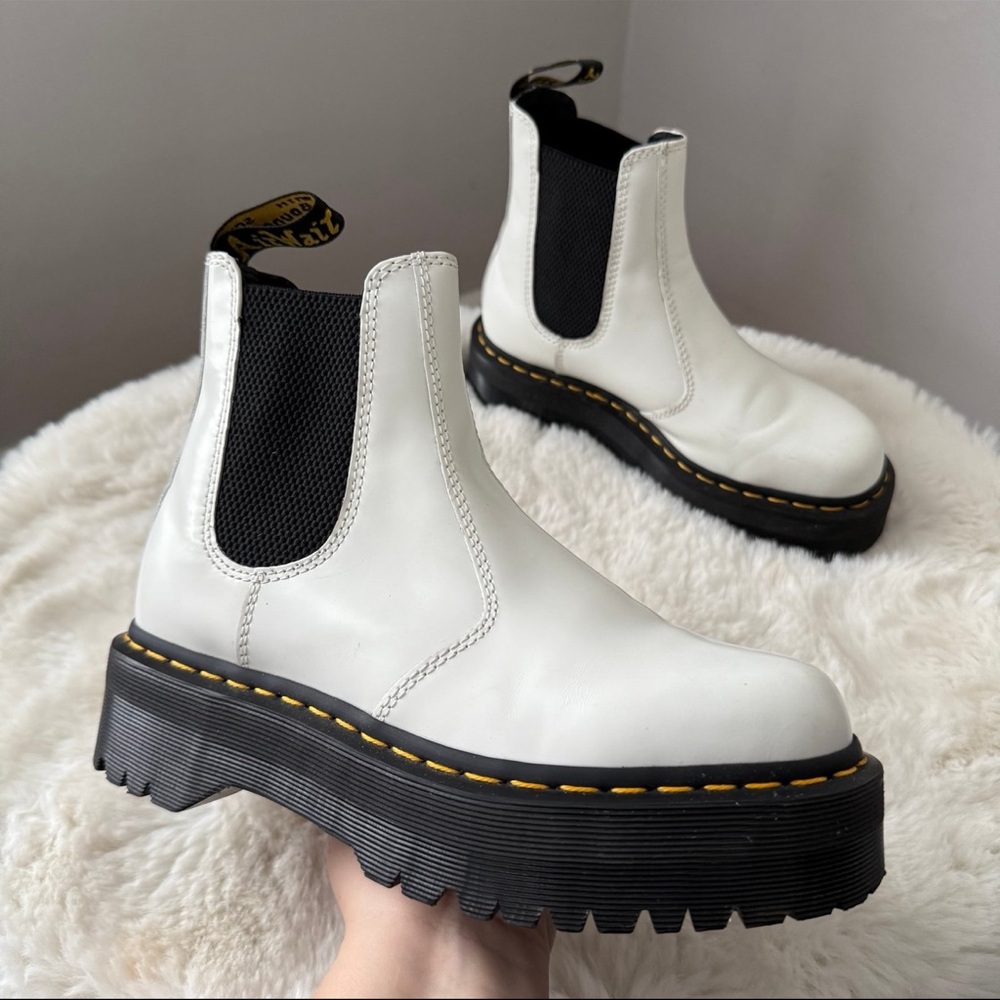 Dr. Martens Quad Platform Chelsea Boots White Smooth Leather US Women’s 8 Grunge